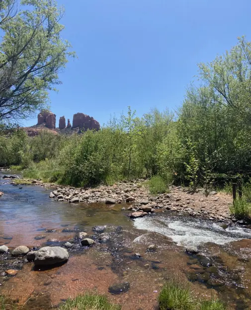 oak-creek_kachina-rock-768x950 Flowing oak creek.