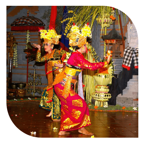 Balinese dancers